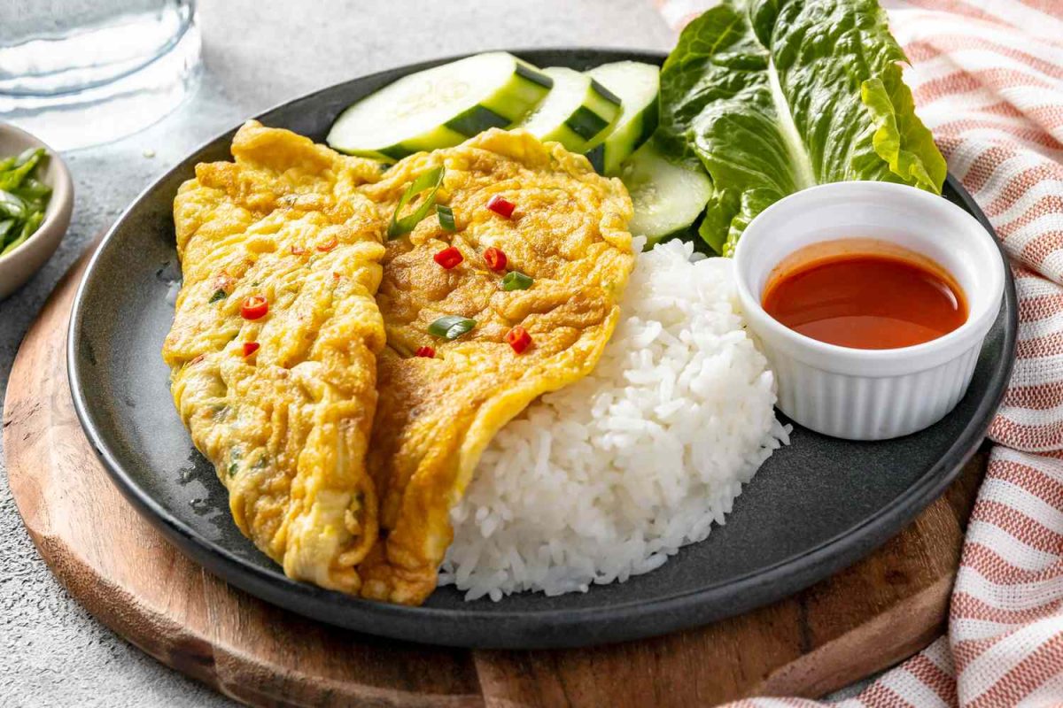 Khao Kai Jeow: Nasi Goreng Telur Khas Thailand yang Sederhana dan Lezat